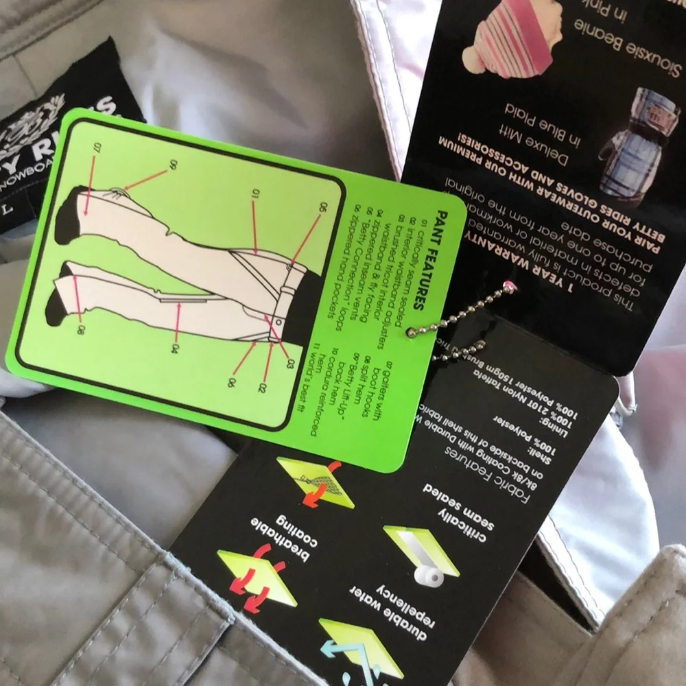 Betty Rides (L) snowboard Classic Rocker - Picture 10 of 16